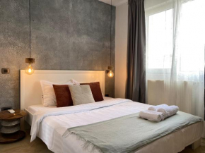 Old Town Overlooking - Vibrant 2BR Apartment